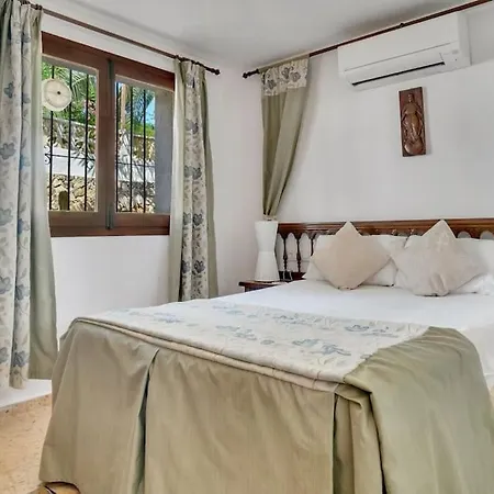 Bouganvillea By Aldertons Villa Benissa
