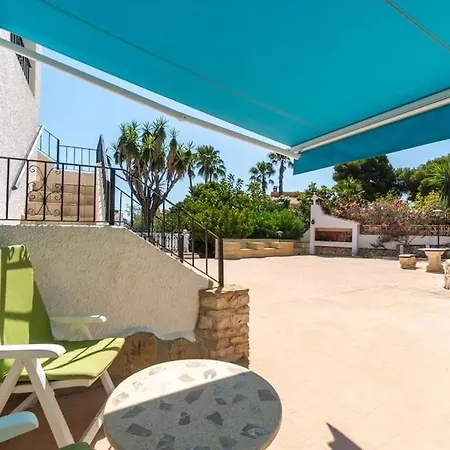 Bouganvillea By Aldertons Villa